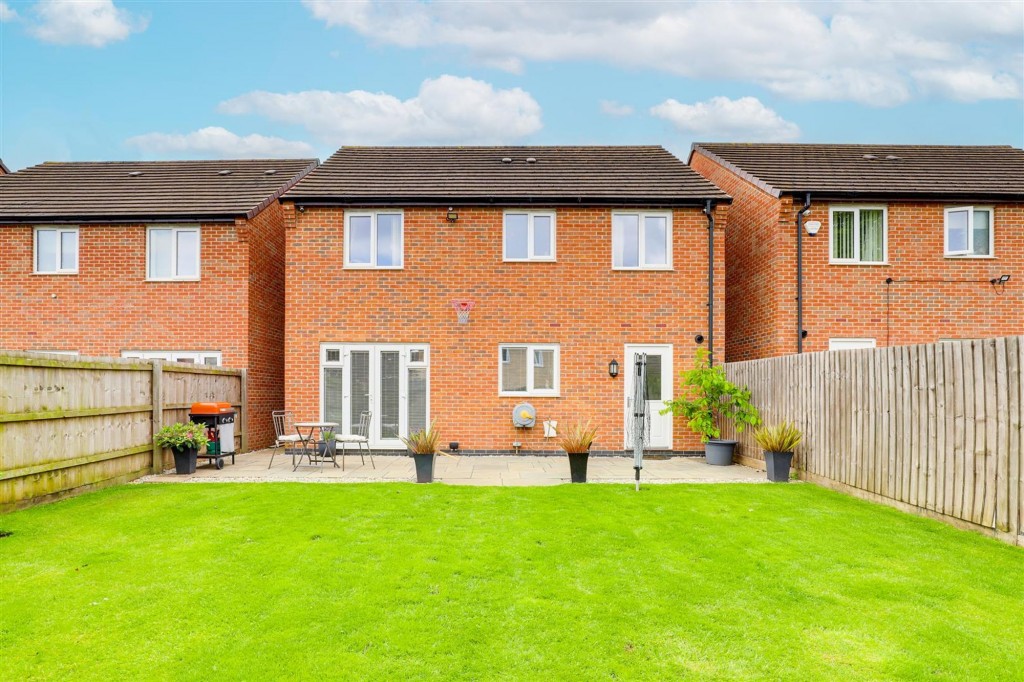 Chalfont Drive, Nottingham, NG8