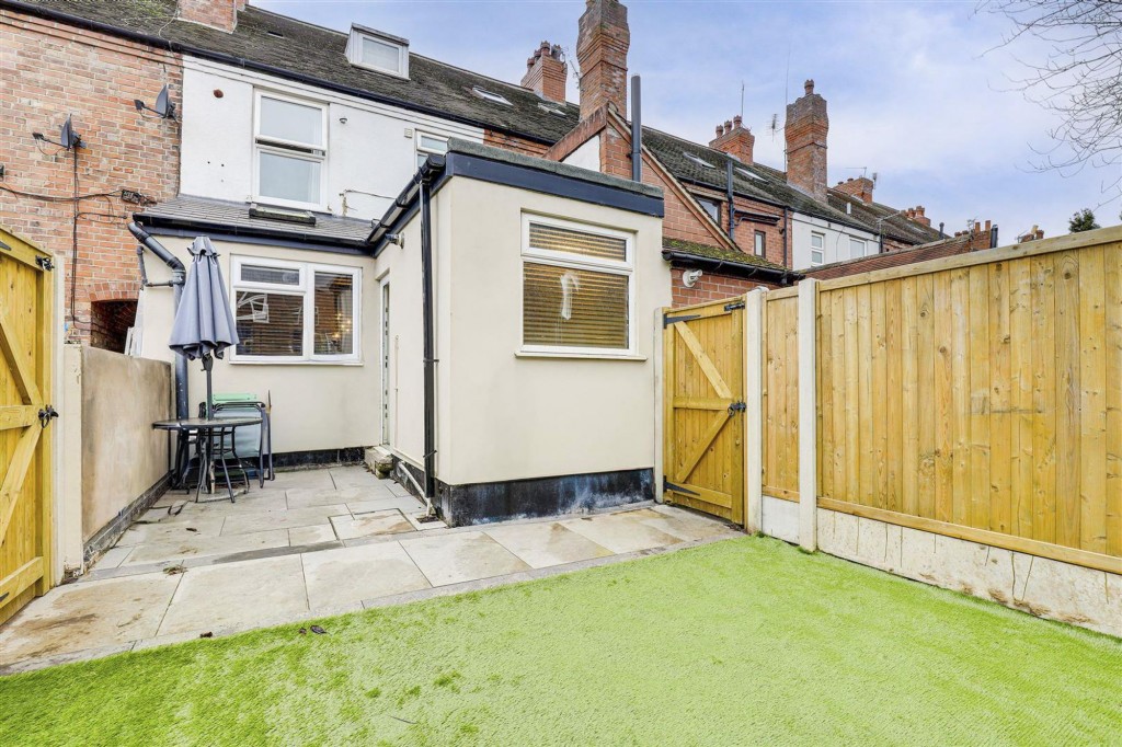 Wilford Crescent East, Nottingham, NG2