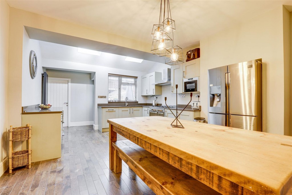 Wilford Crescent East, Nottingham, NG2