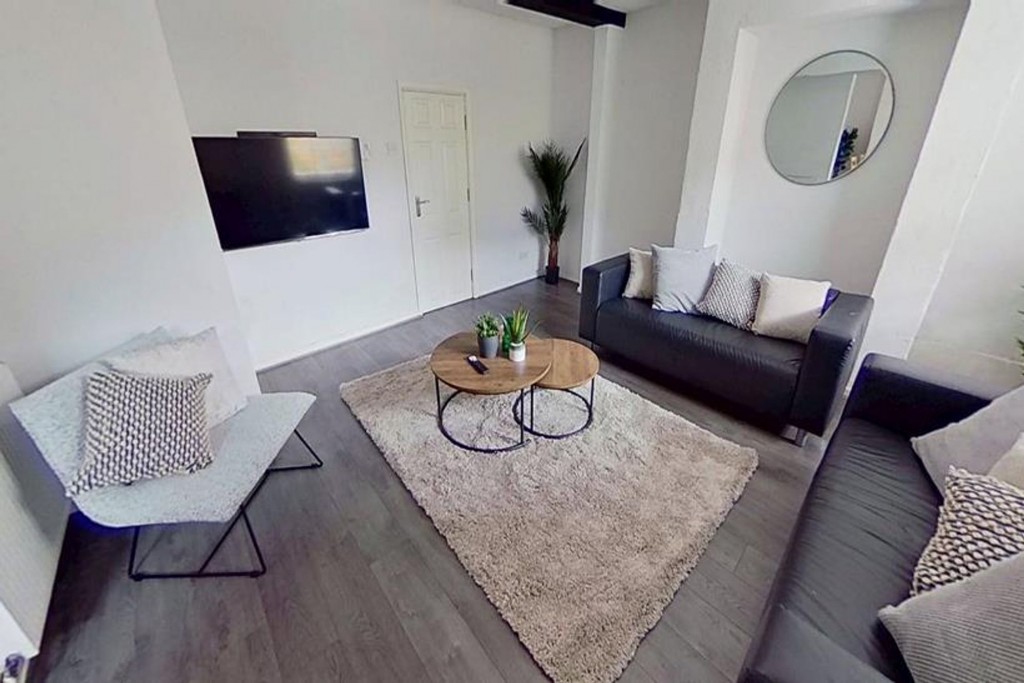 Mansfield Road, Nottingham, NG1