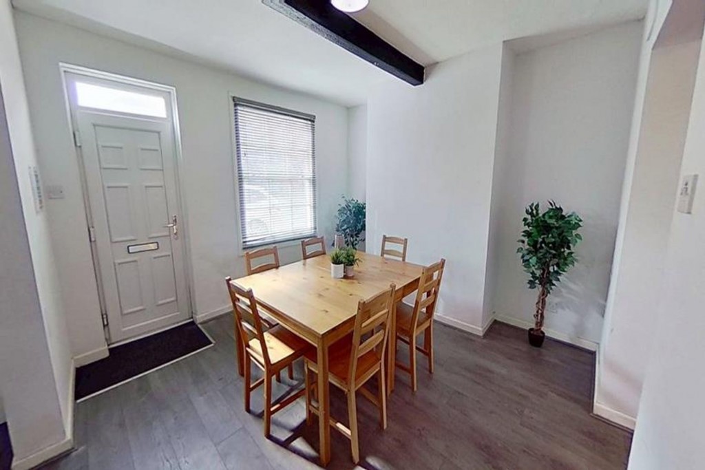 Mansfield Road, Nottingham, NG1