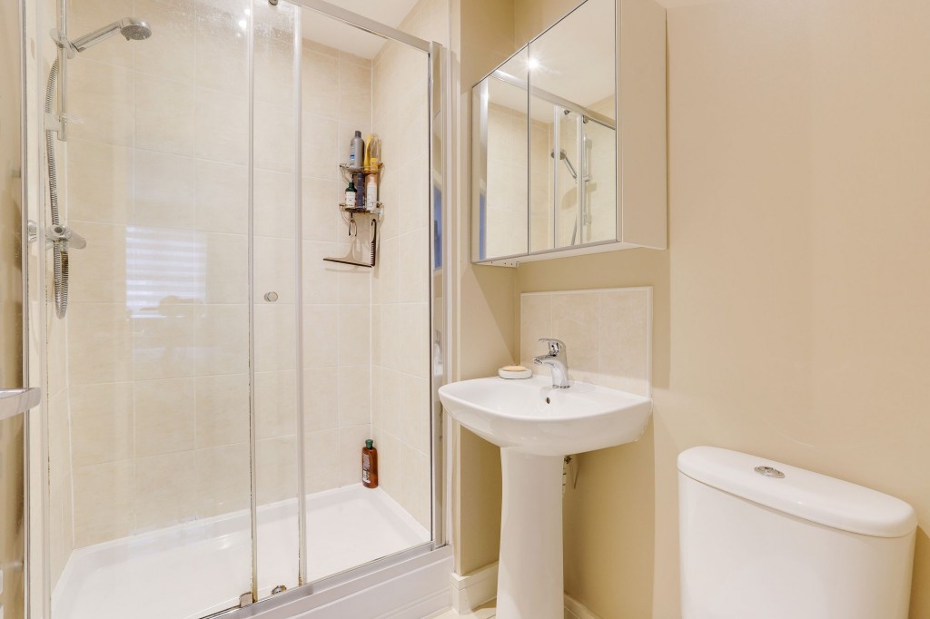 Corinthian Close, Hucknall, NG15