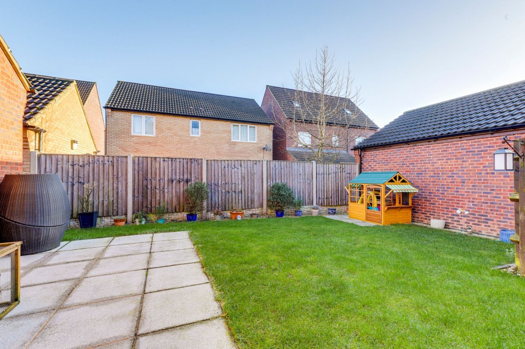 Corinthian Close, Hucknall, NG15