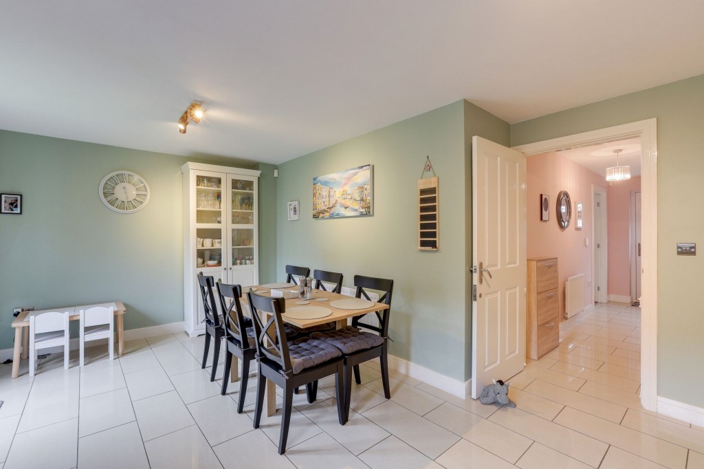 Corinthian Close, Hucknall, NG15