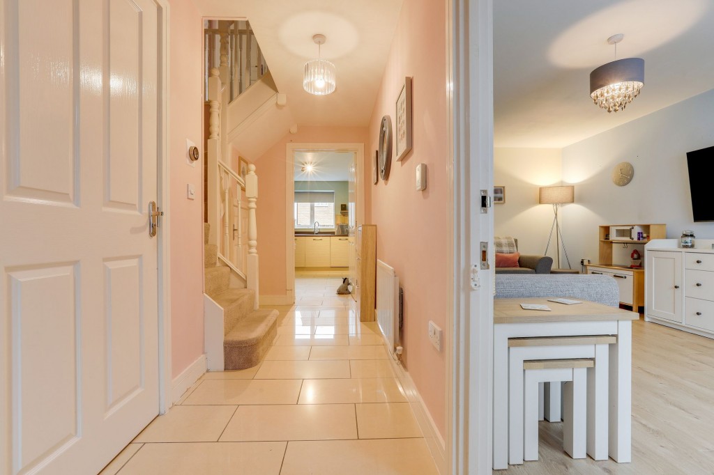 Corinthian Close, Hucknall, NG15