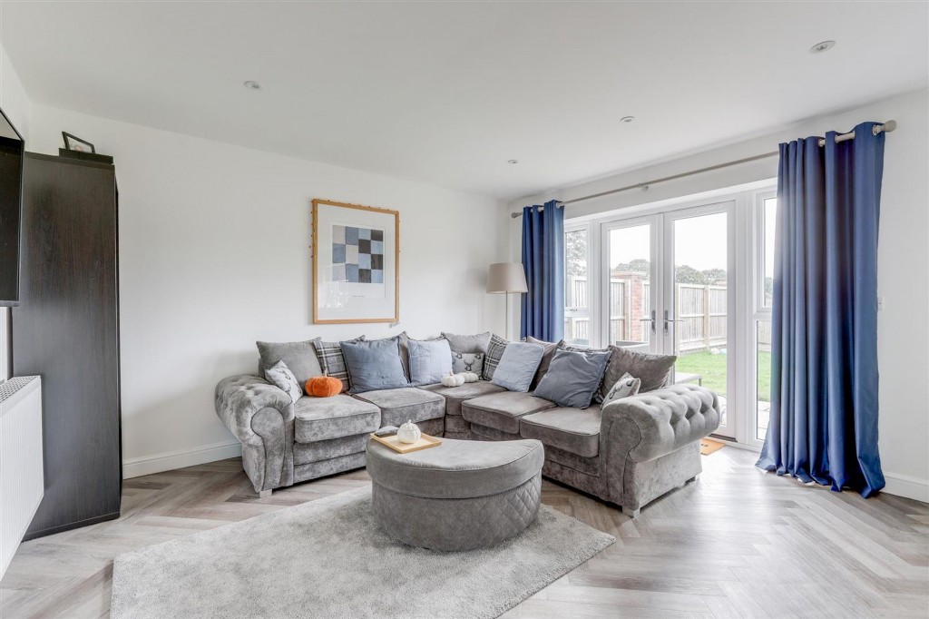 Woodlands Grove, Hucknall, NG15