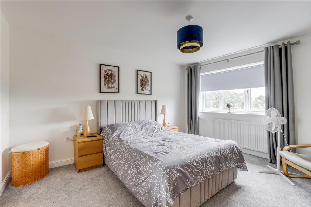 Woodlands Grove, Hucknall, NG15