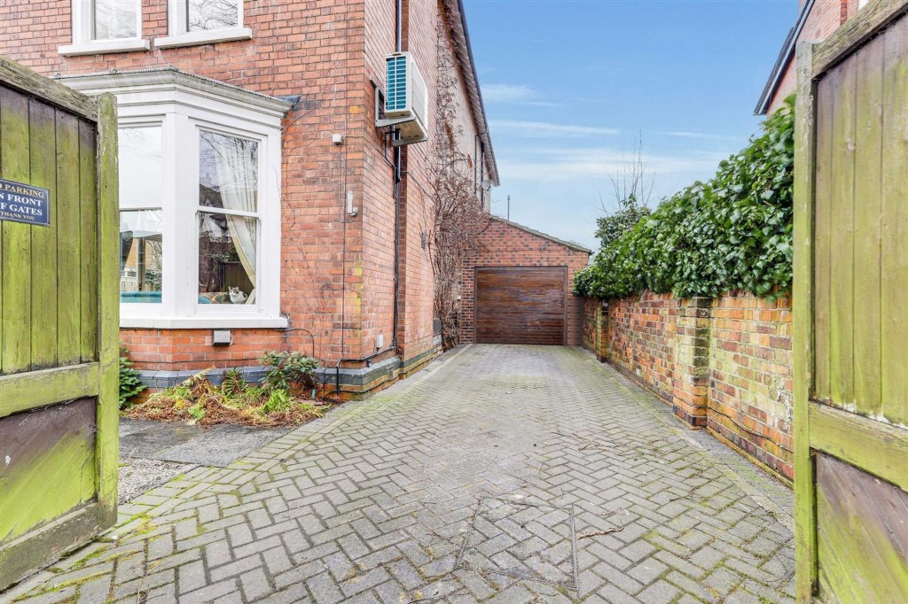 Burlington Road, Nottingham, NG5