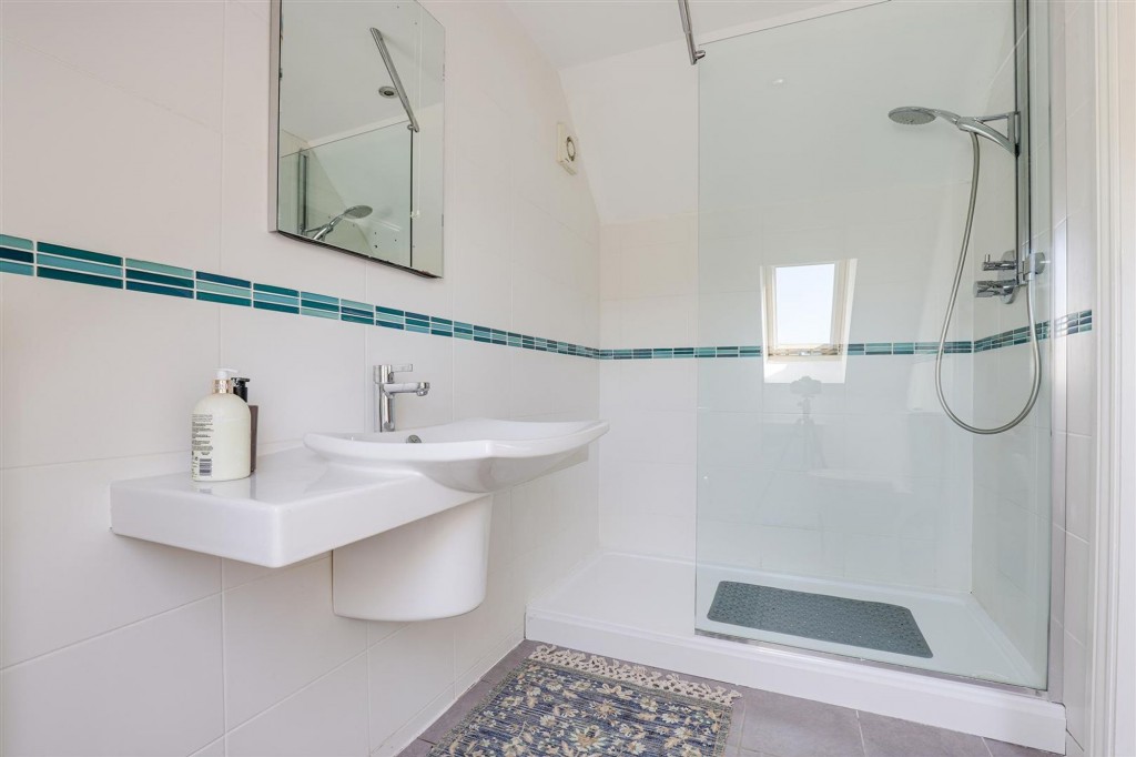 Holgate, Clifton Village, NG11