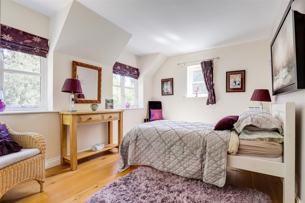 Holgate, Clifton Village, NG11