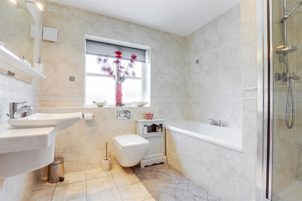 Holgate, Clifton Village, NG11