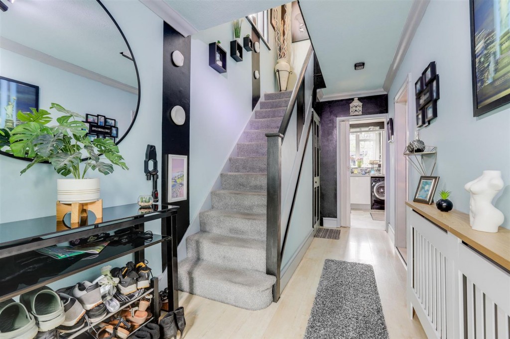 Erewash Grove, Toton, NG9