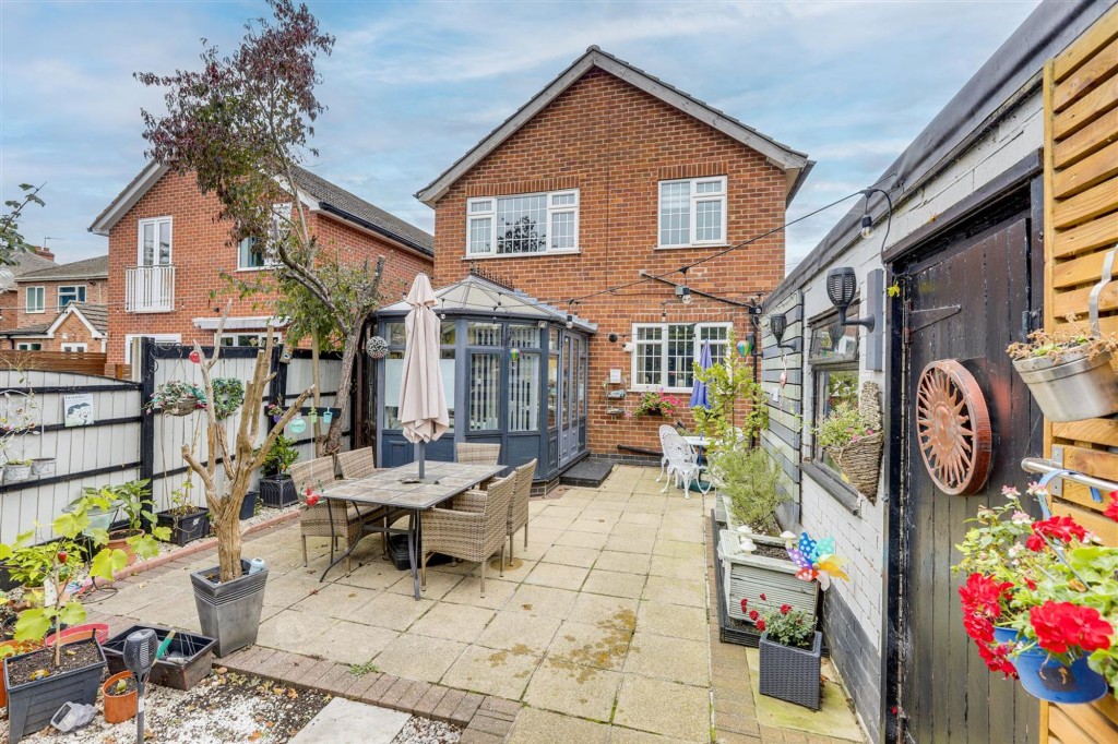 Erewash Grove, Toton, NG9