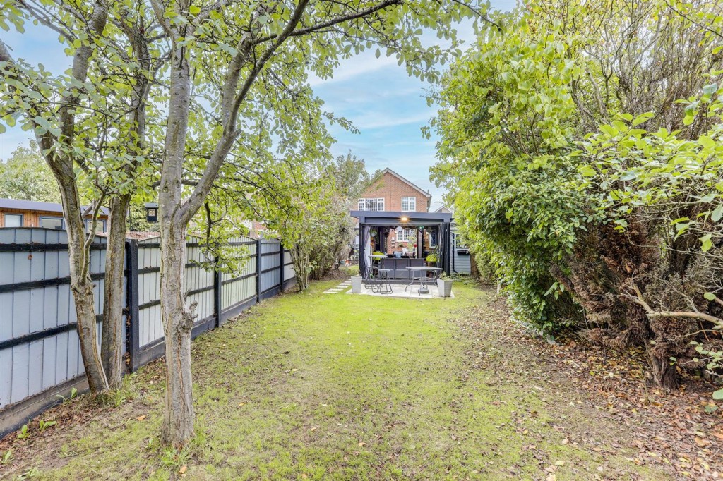 Erewash Grove, Toton, NG9