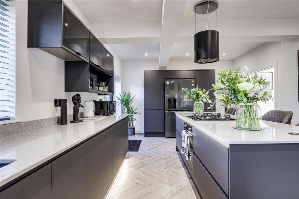 Middlebeck Avenue, Arnold, NG5