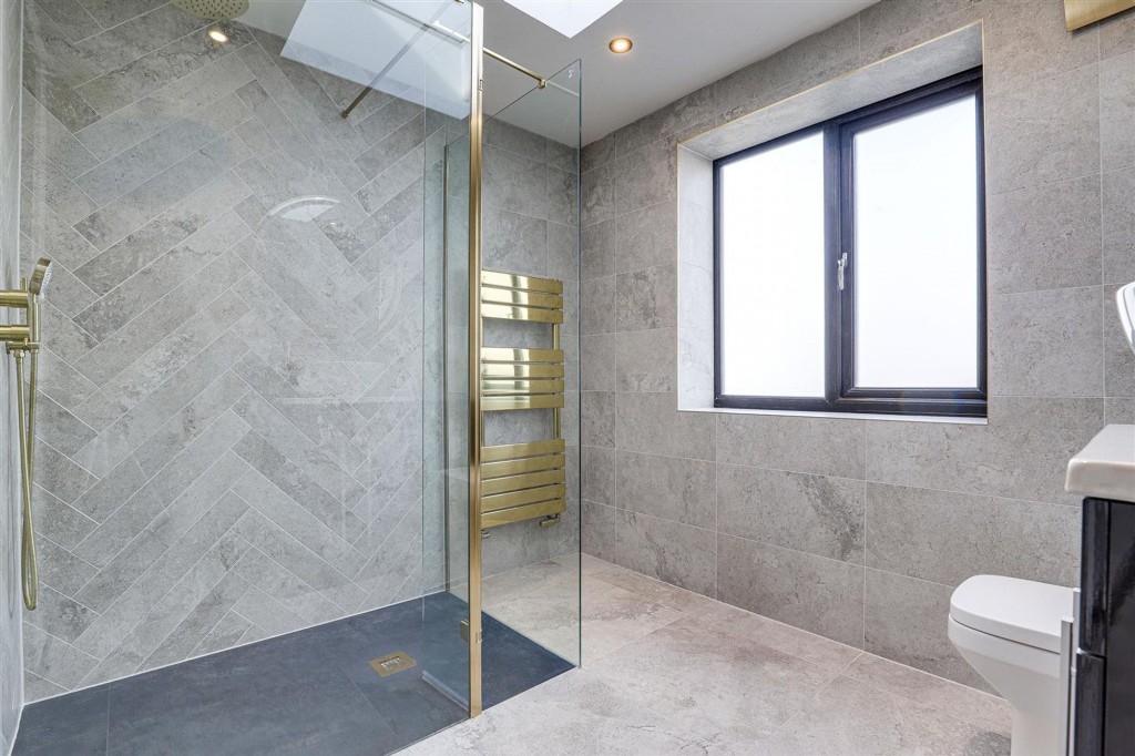 Middlebeck Avenue, Arnold, NG5