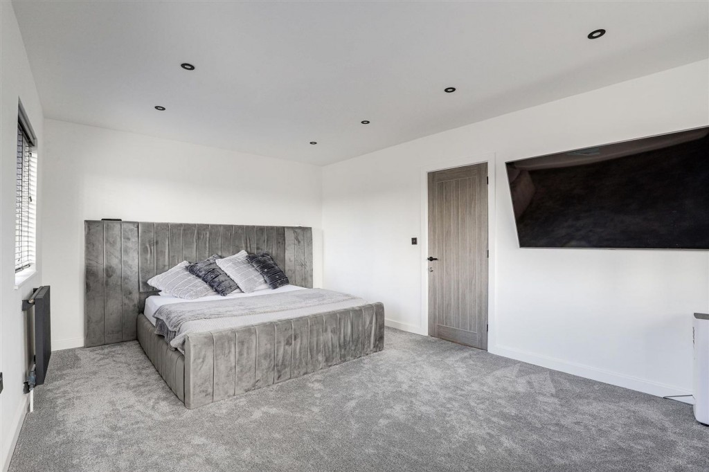 Middlebeck Avenue, Arnold, NG5