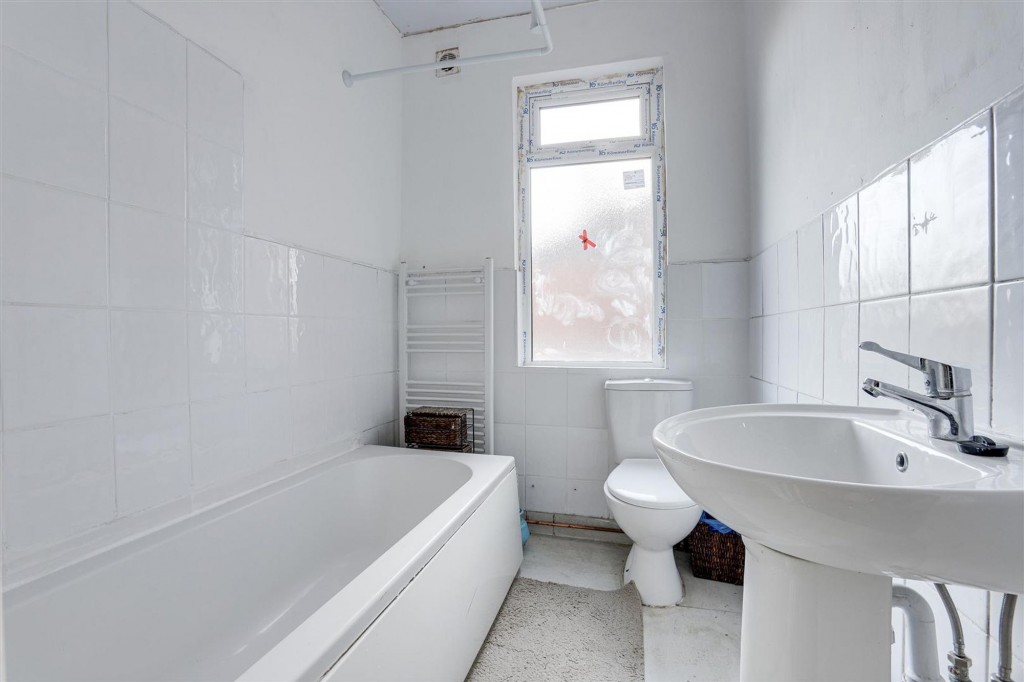 Nottingham Road, Nottingham, NG7