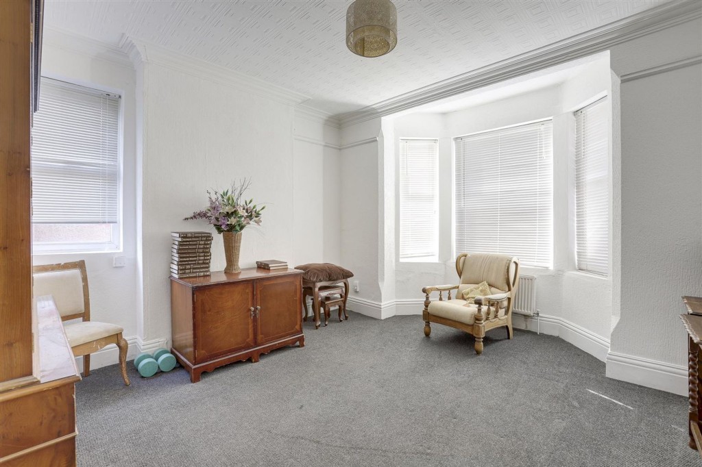 Nottingham Road, Nottingham, NG7