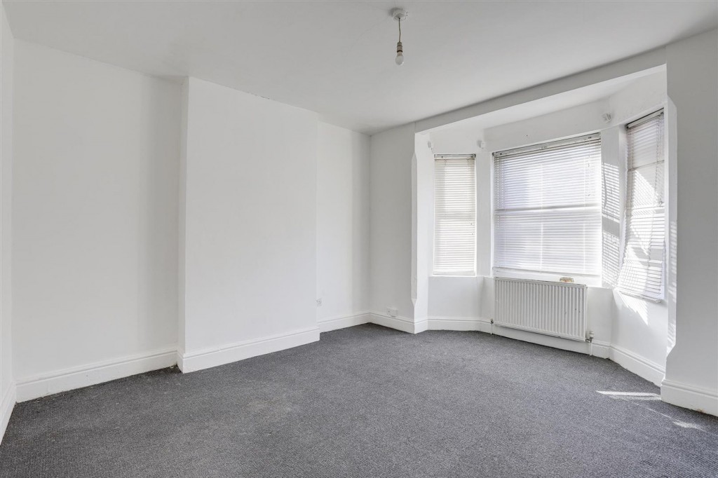 Nottingham Road, Nottingham, NG7