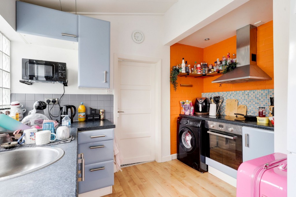 Standhill Road, Carlton, NG4