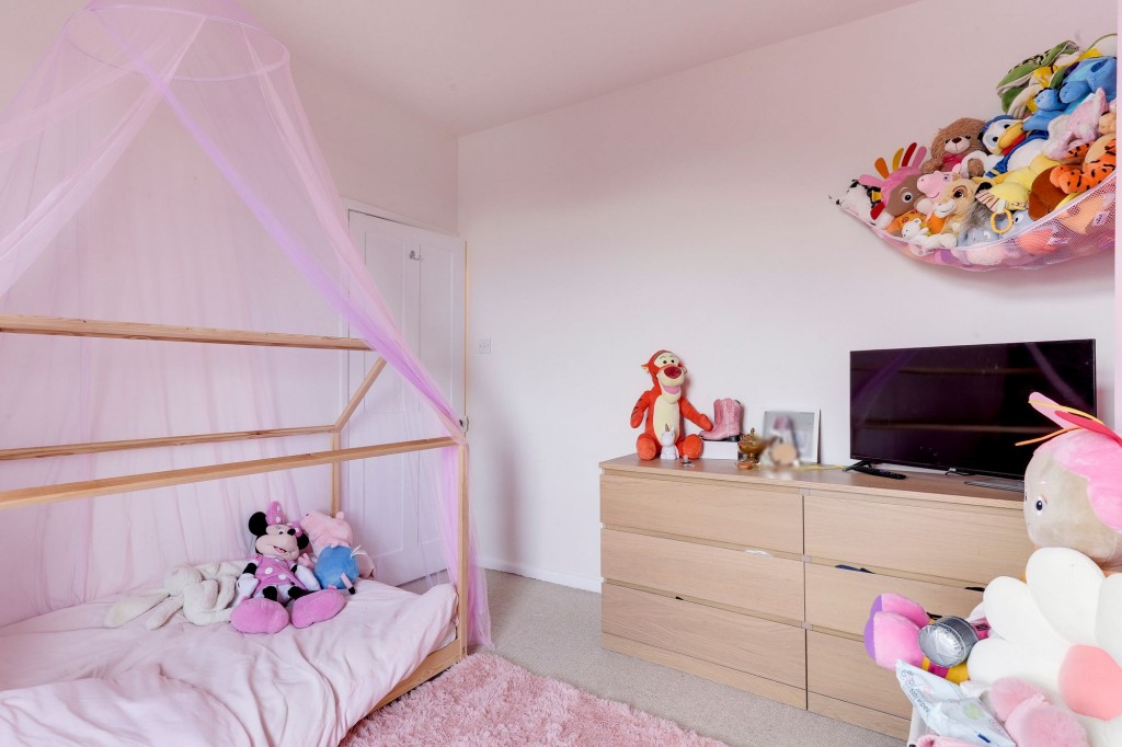 Standhill Road, Carlton, NG4