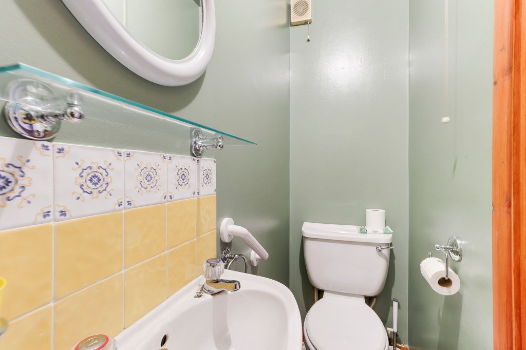 Harberton Close, Redhill, NG5