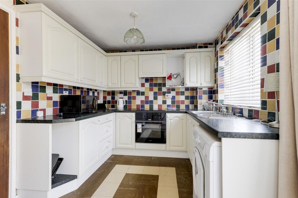 Wensleydale Close, Nottingham, NG8