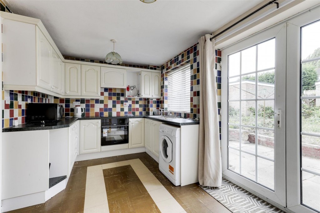 Wensleydale Close, Nottingham, NG8