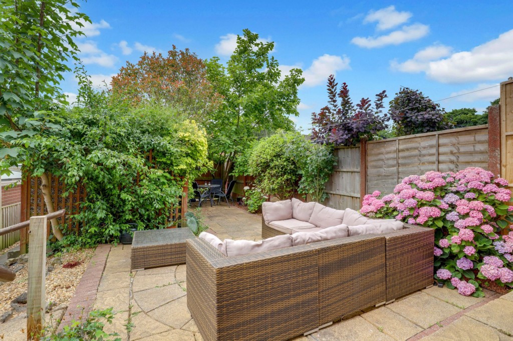 Trueman Gardens, Arnold, NG5