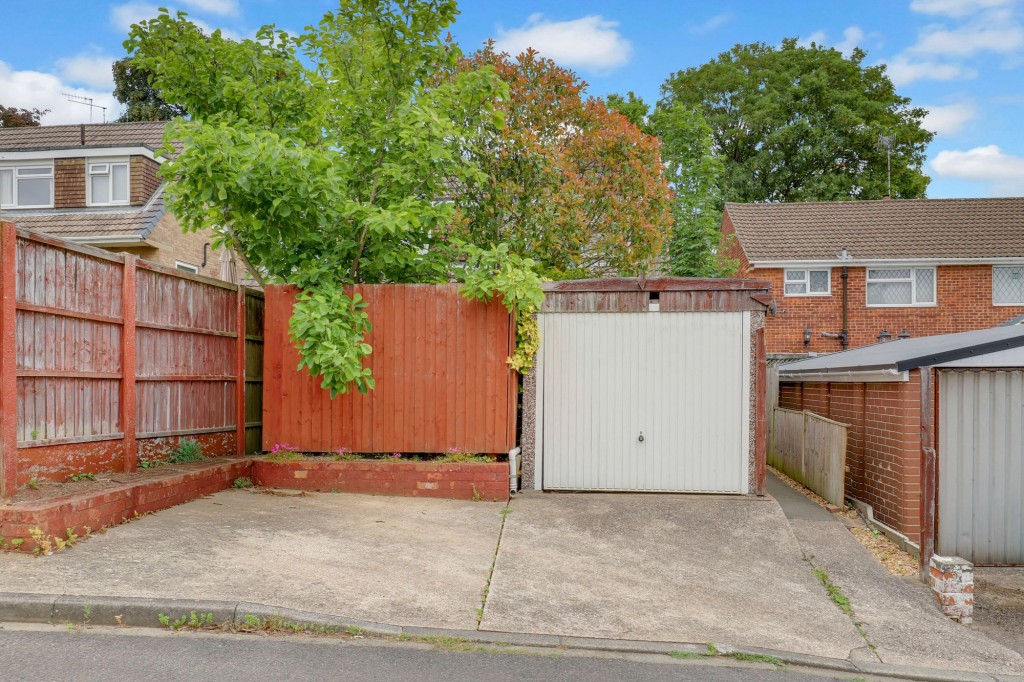 Trueman Gardens, Arnold, NG5