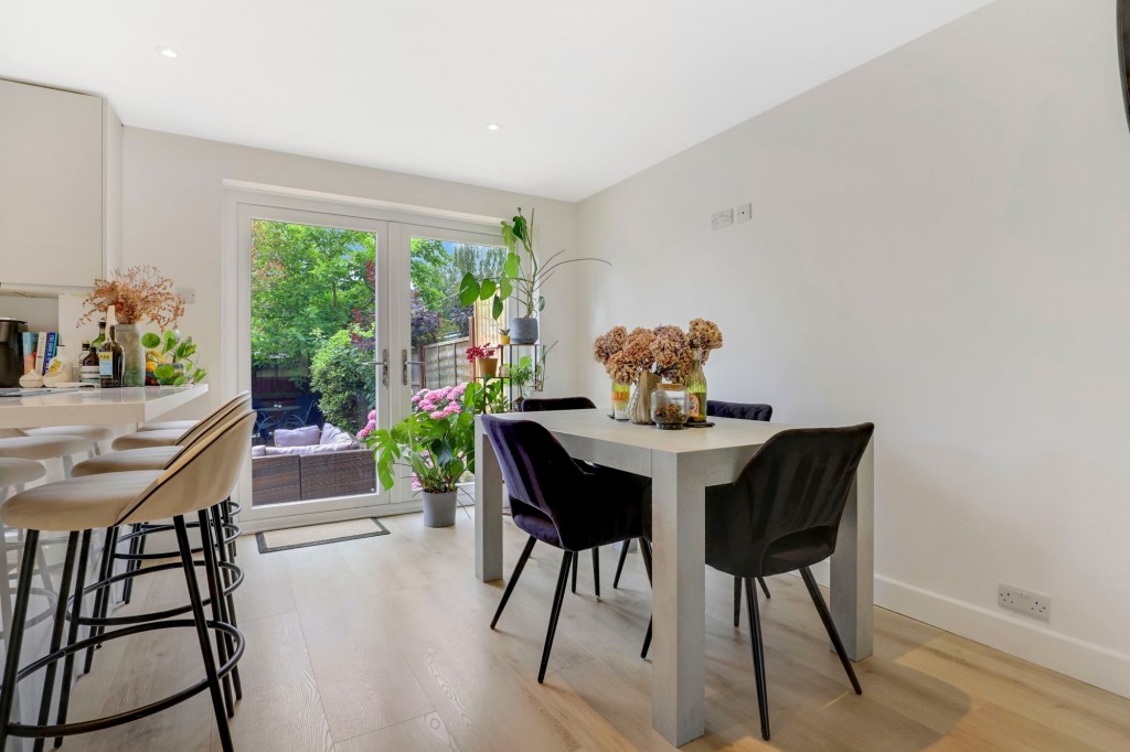Trueman Gardens, Arnold, NG5