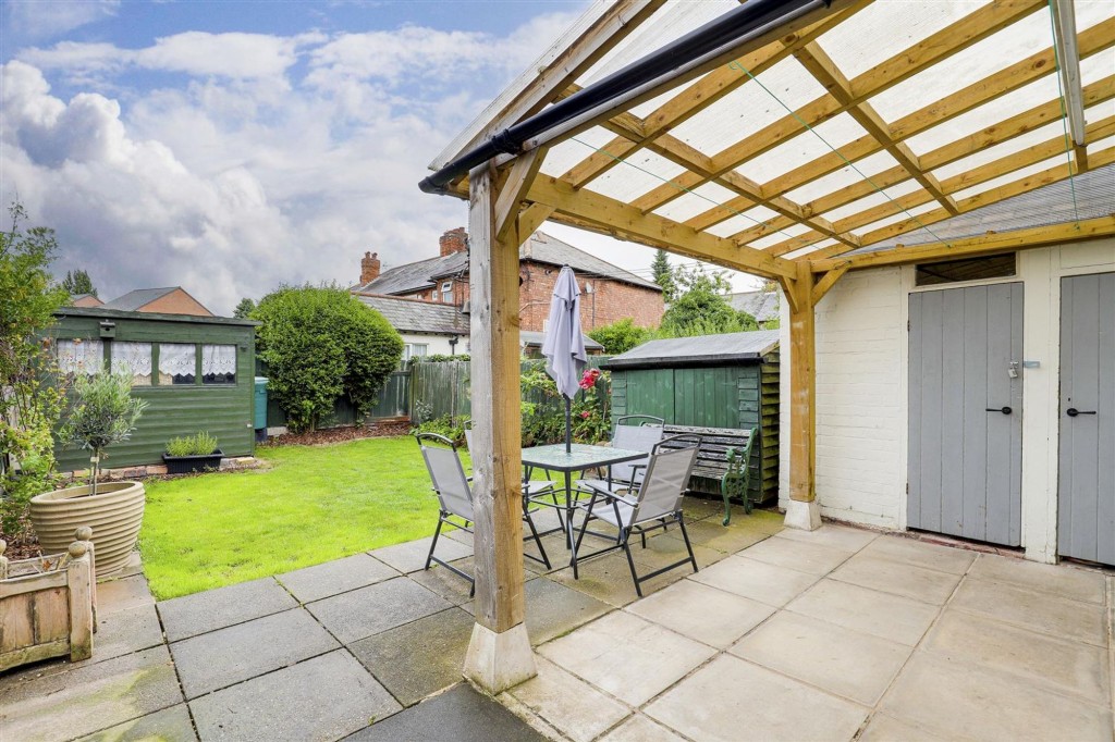 Queens Road West, Beeston, NG9