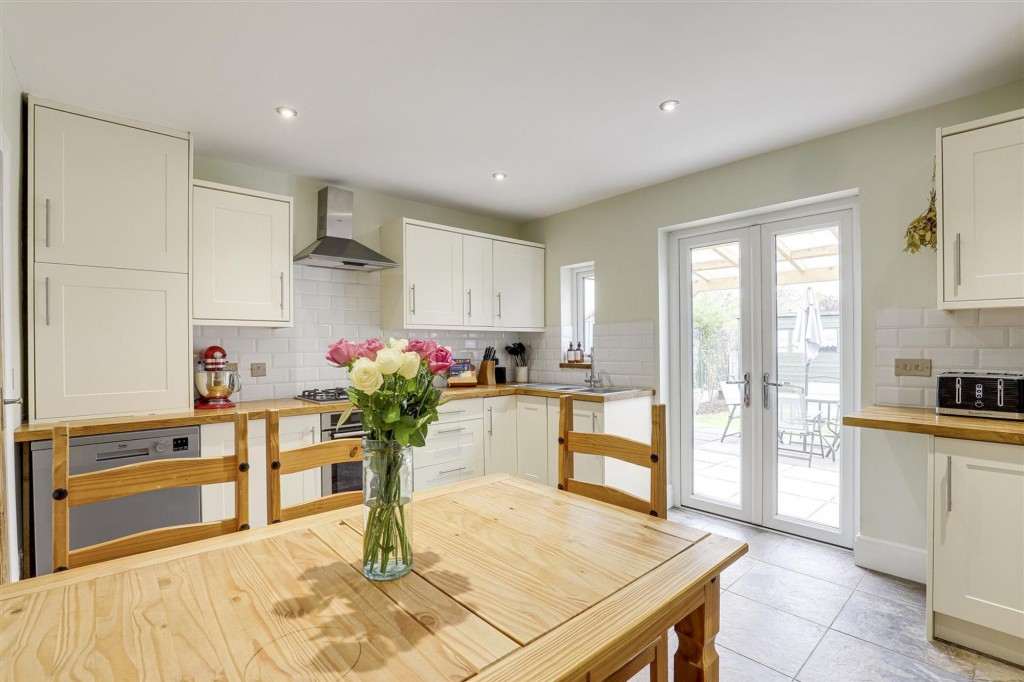 Queens Road West, Beeston, NG9