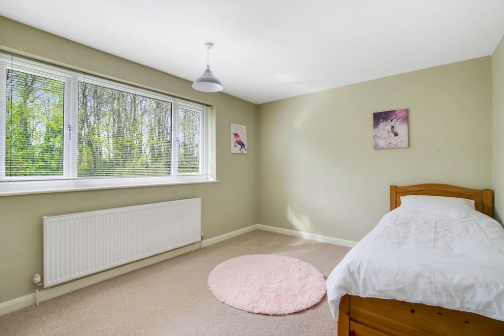Leabrook Close, Clifton Village, NG11