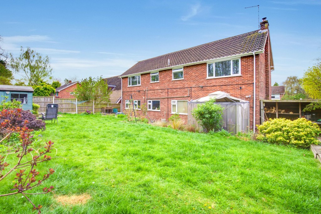 Leabrook Close, Clifton Village, NG11