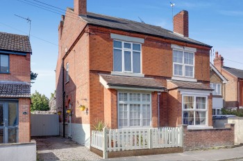 Charnwood Avenue, Long Eaton, NG10