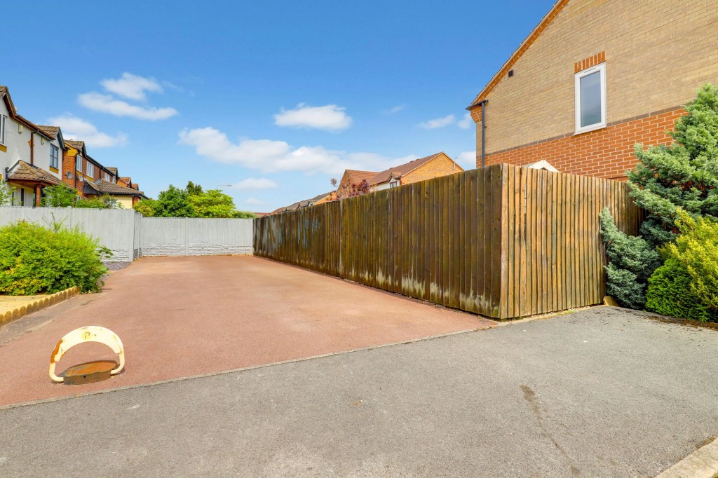 Sands Close, Colwick, NG4