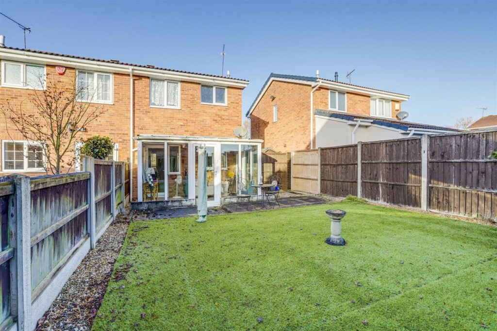 Borman Close, Nottingham, NG6