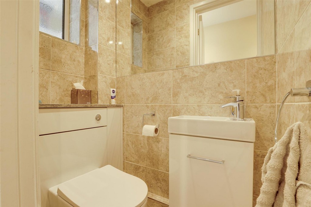 Wilfrid Grove, West Bridgford, NG2