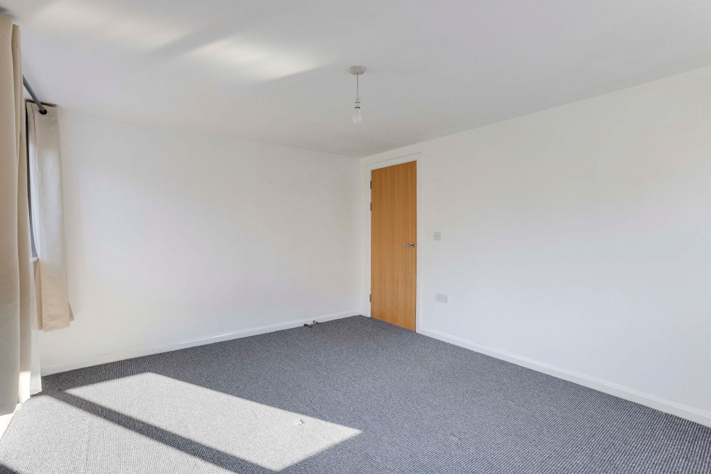 Haydn Road, Royal Court, NG5