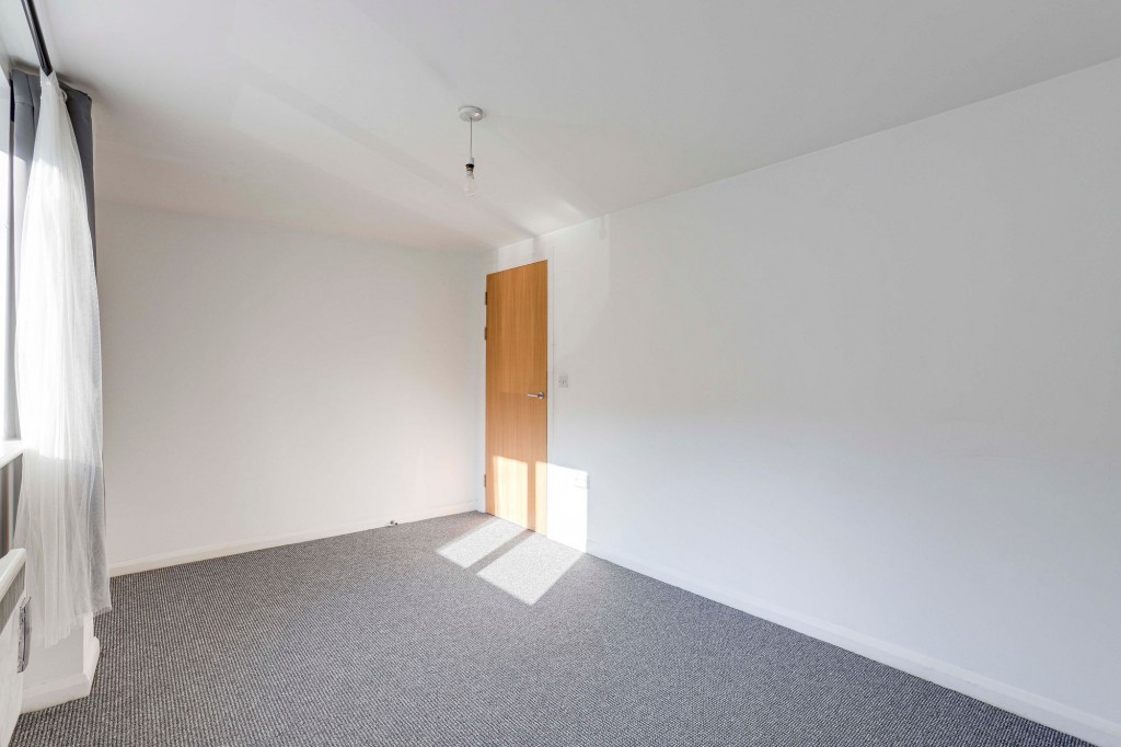 Haydn Road, Royal Court, NG5