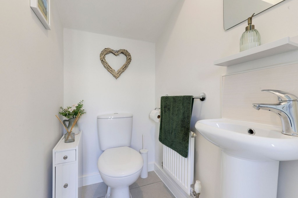 Albert Close, Hucknall, NG15