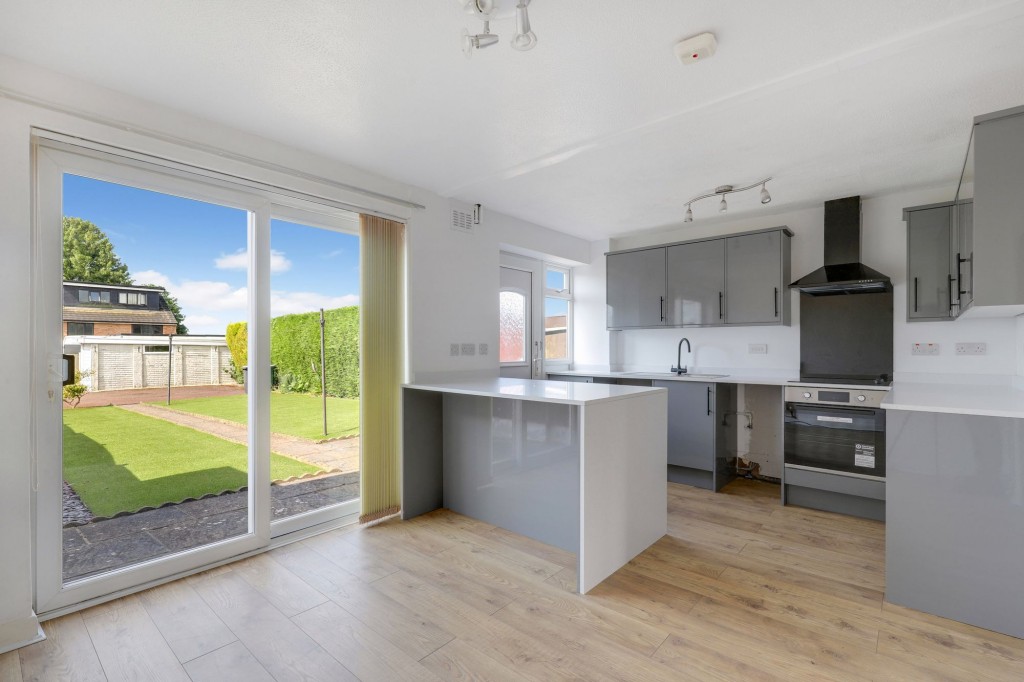 Graveney Gardens, Arnold, NG5