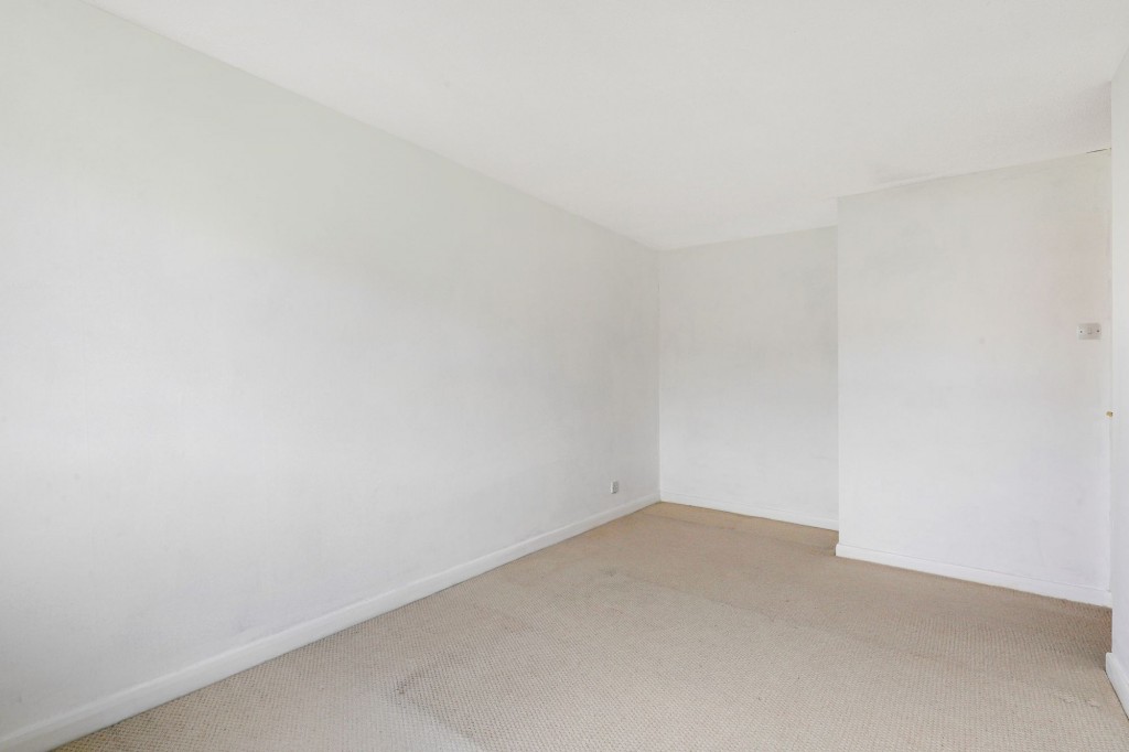 Graveney Gardens, Arnold, NG5