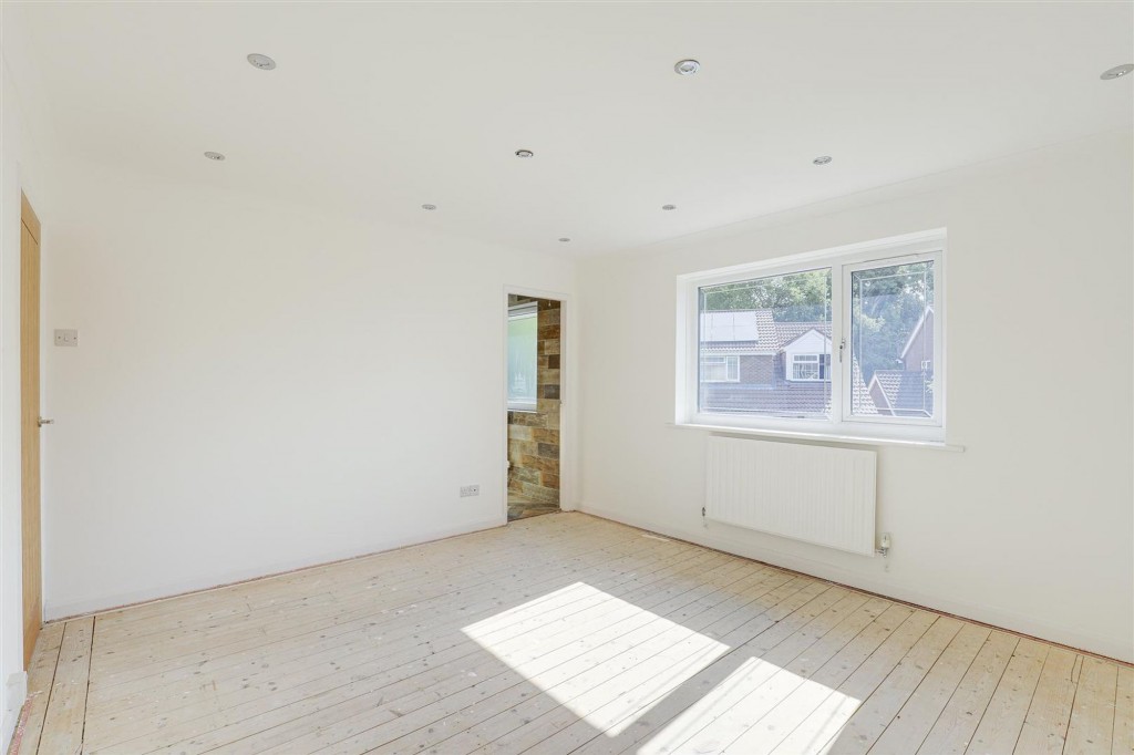 Charlbury Court, Bramcote, NG9