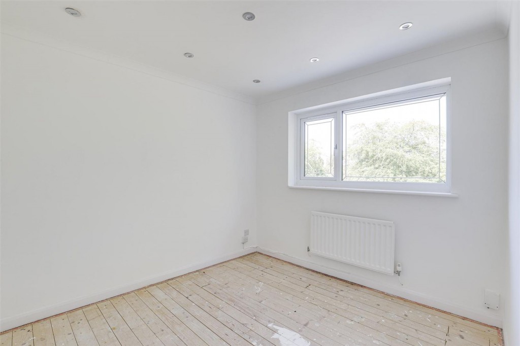 Charlbury Court, Bramcote, NG9