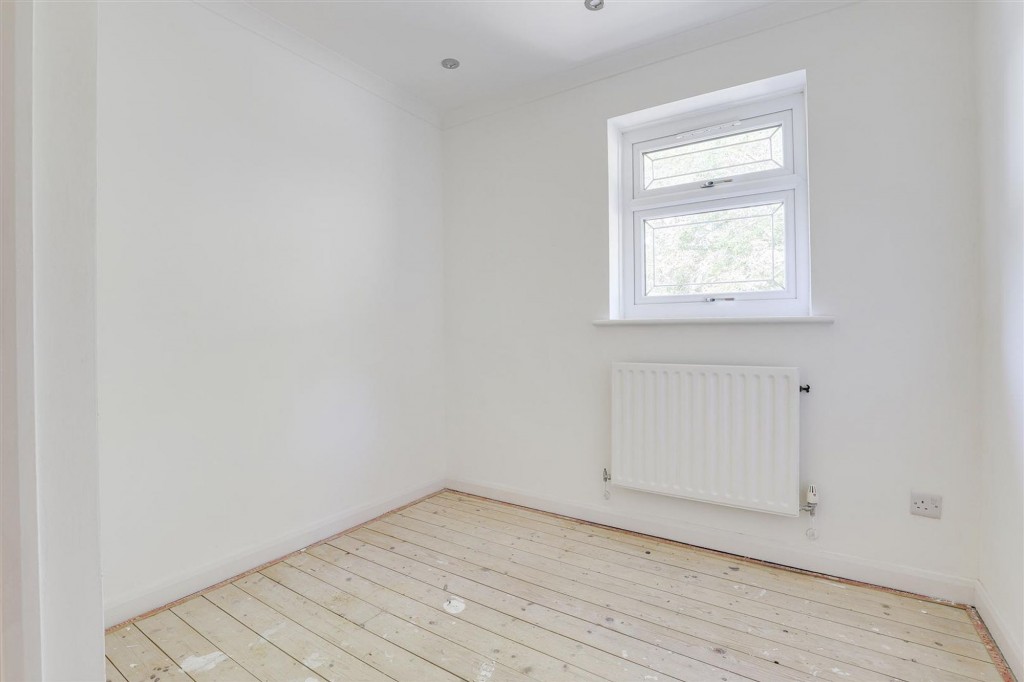 Charlbury Court, Bramcote, NG9