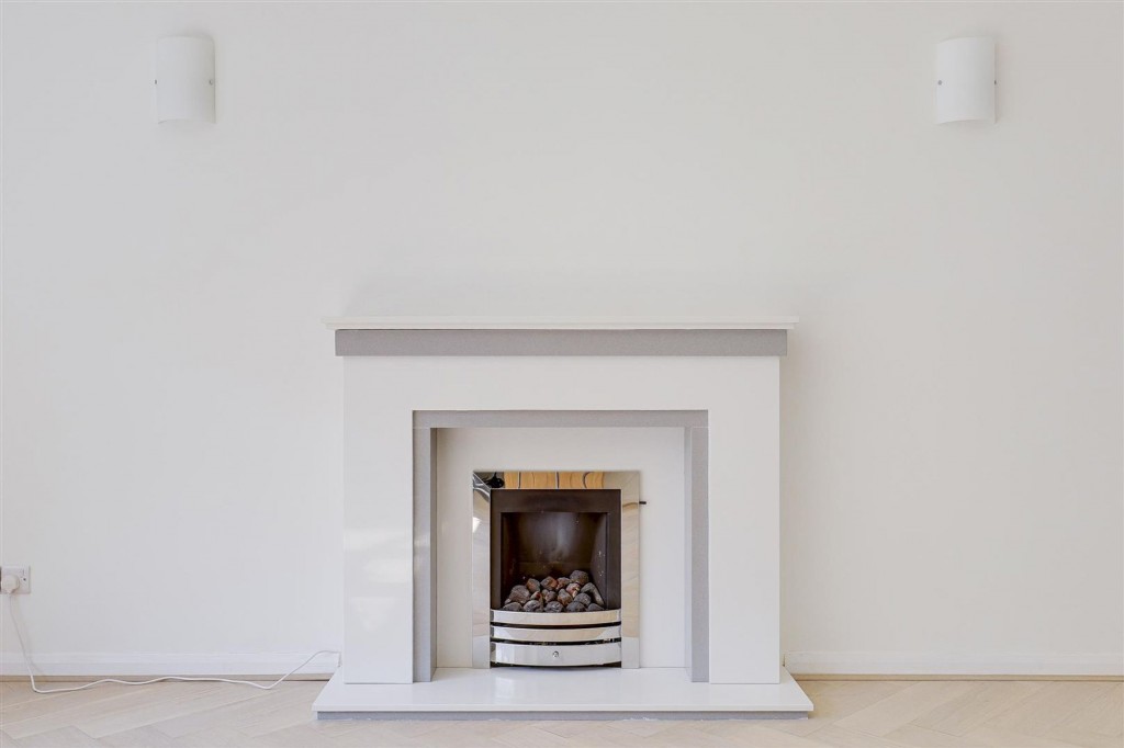 Charlbury Court, Bramcote, NG9