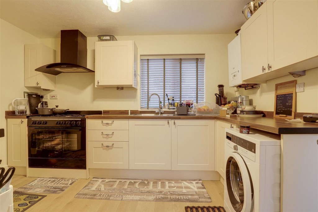 Woodland Avenue, Nottingham, NG6